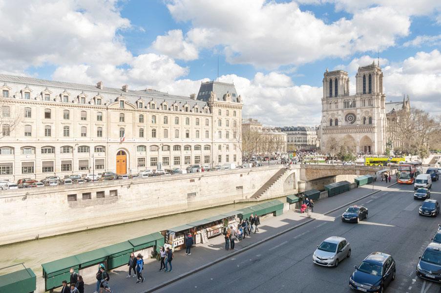 פריז Two Bedroom Luxury Apartment - Balcony With View Of Notre Dame מראה חיצוני תמונה